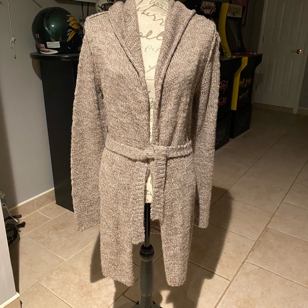 NWOT BELTED 3/4 LENGTH HOODED CARDIGAN SWEATER